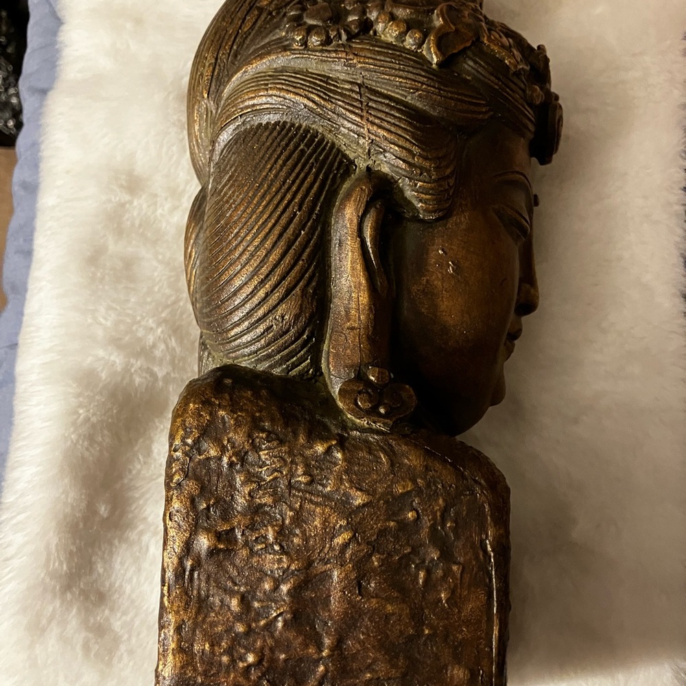 Quan Yin Sadak Bust - Picture 5 of 8